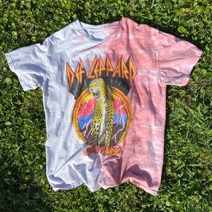 Def Leppard band tee